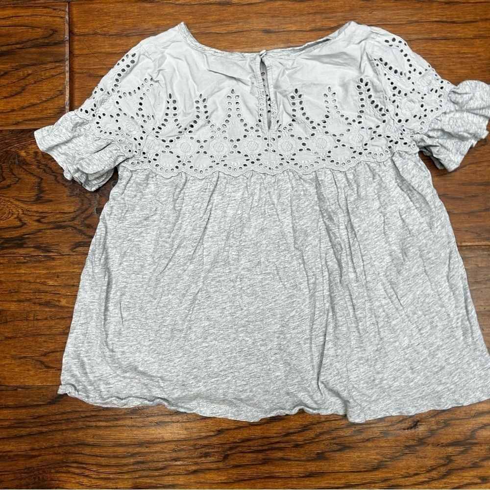 J‎ crew Eyelet top in vintage cotton